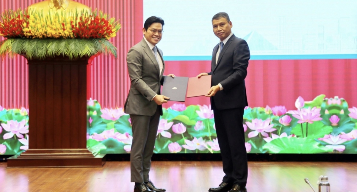 Da Nang partners with Singapore firm to develop international finance hub